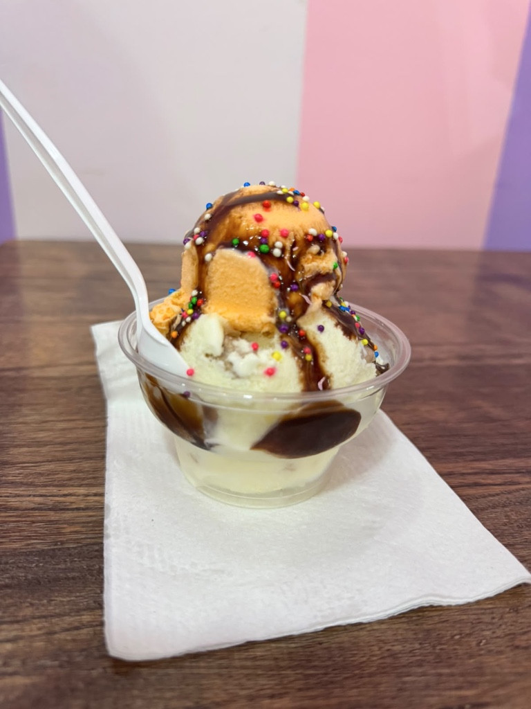 Super Cono doble / Wafle grande dos bolas