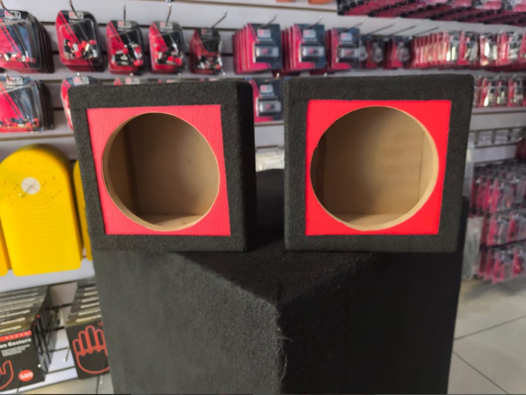 CAJA PARA UN MEDIO DE 6.5"