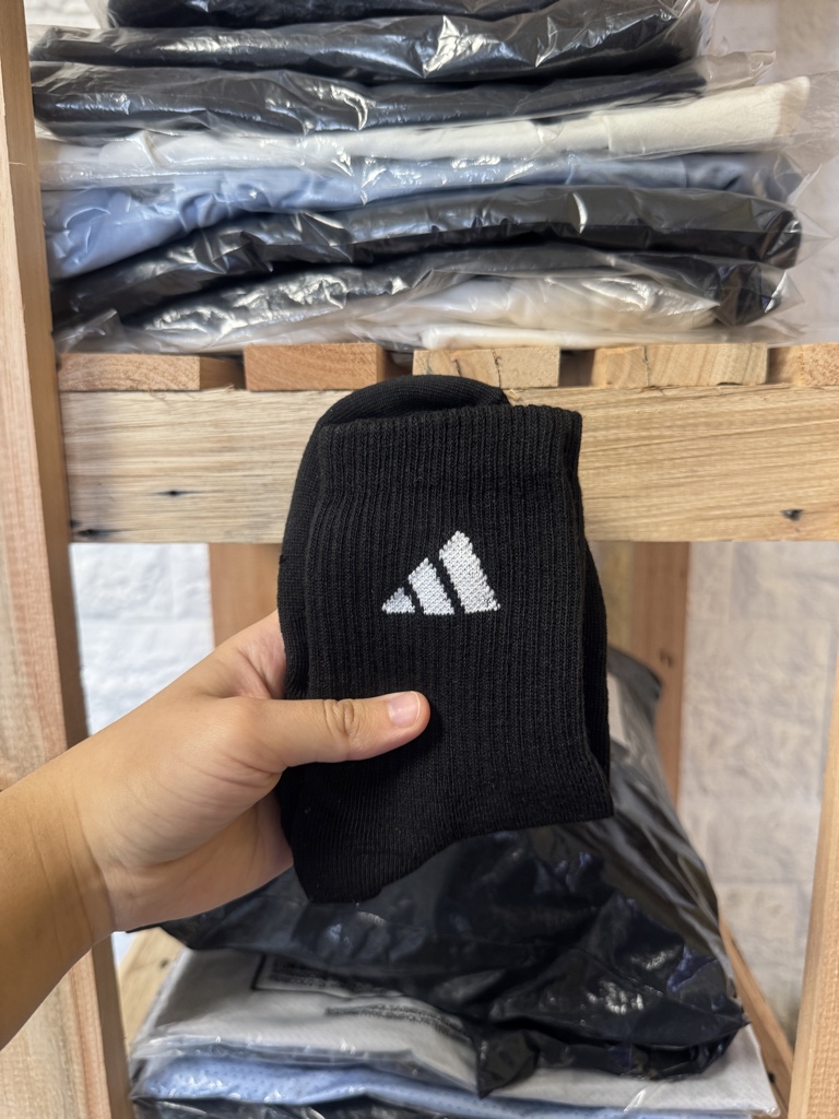 Media 1/4 Adidas negra clasica