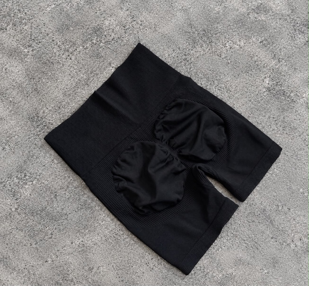 Calza short con frunce