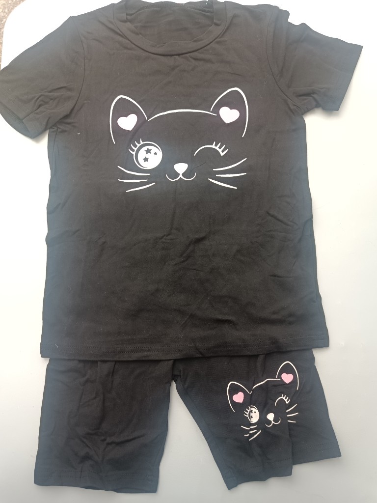 Conjunto negro gatita