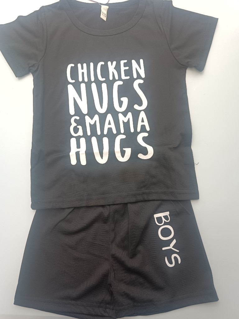 Set camiseta y short negros Boys