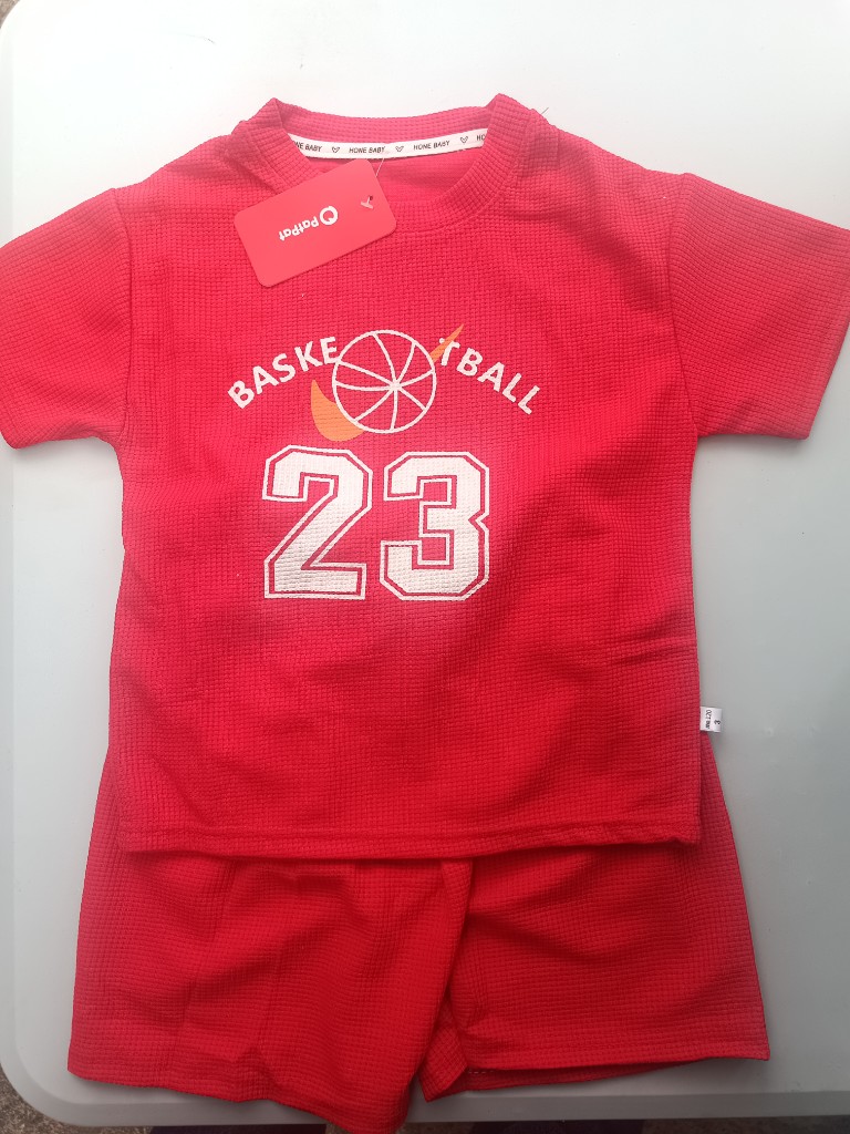Home Baby rojo conjunto basketball 23