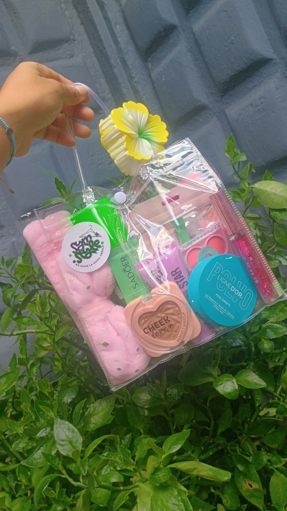 Kit cosmetico pastel