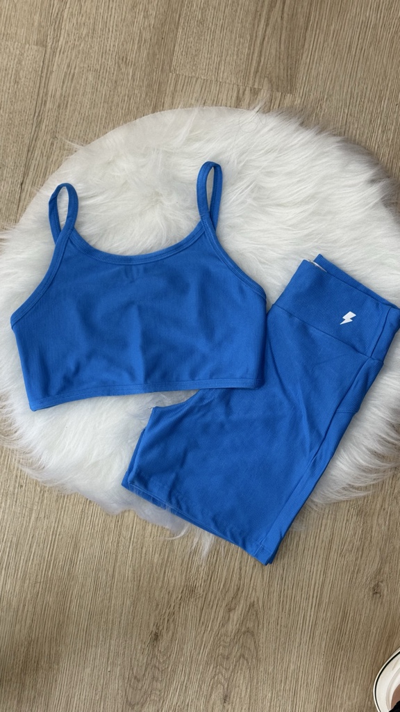 Conjunto fitness azul