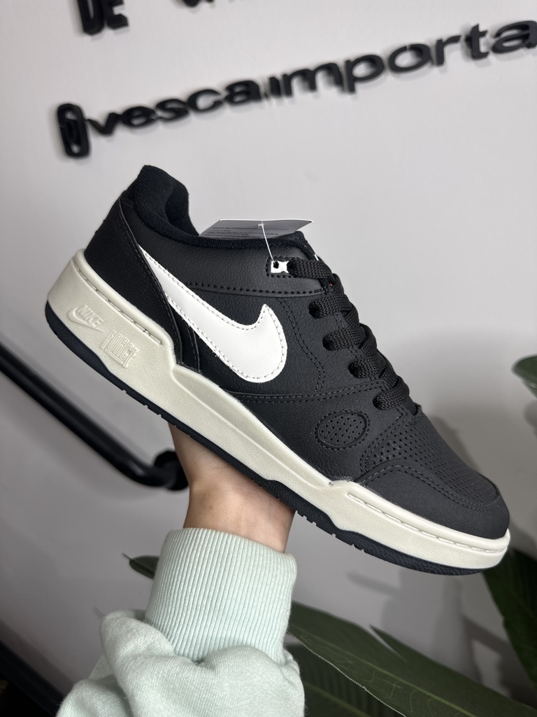 NIKE AIR FORCE