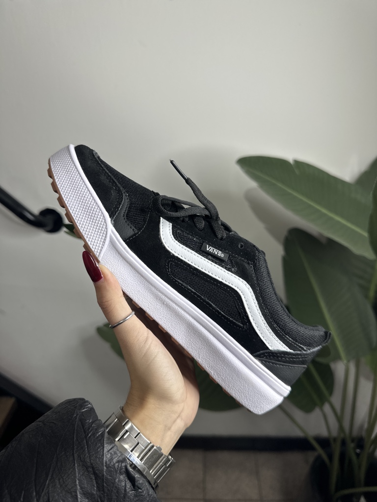 Vans ultra negra