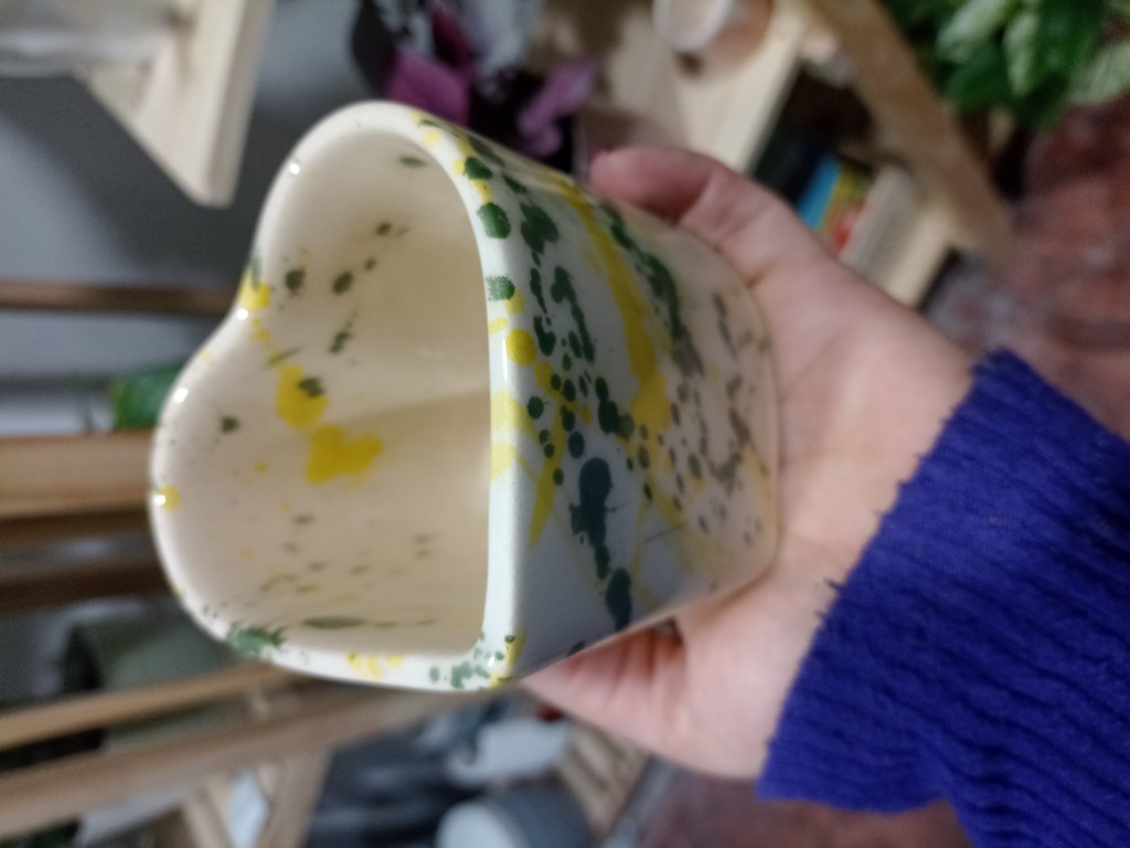 Maceta corazón cerámica