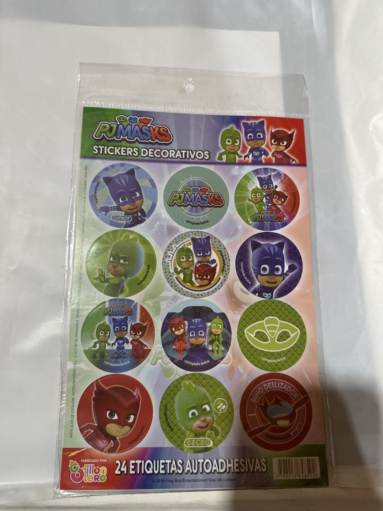 STICKERS AUTOADHESIVOS HEROES EN PIJAMA X24