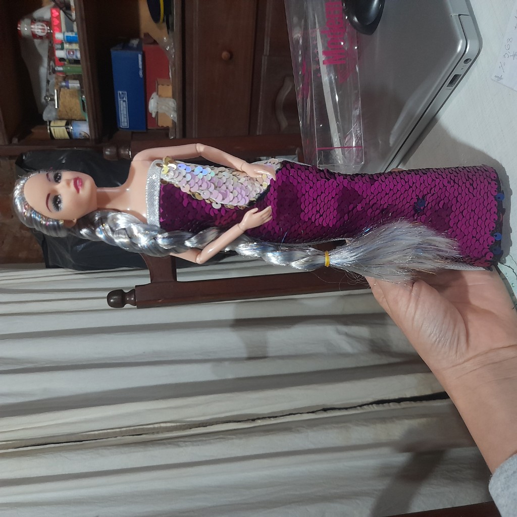 BARBIE LENTEJUELAS