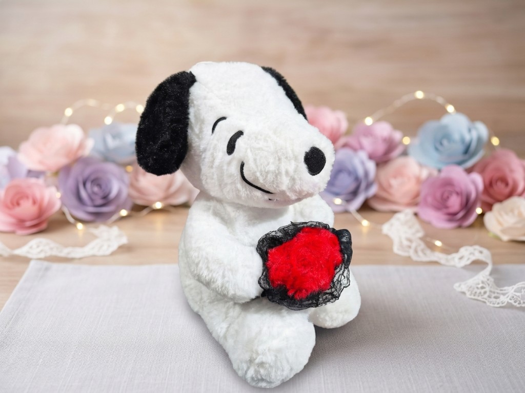 Snoopy con flor ( 28cm)