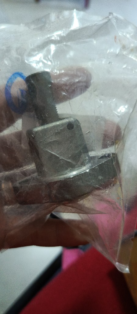 Tensionador con traba CG