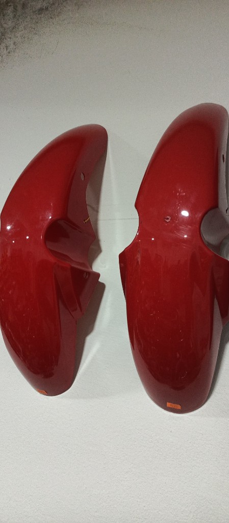 Guardabarro GTR rojo