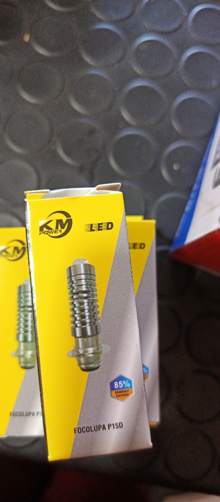 Foco led con lupa Biz100