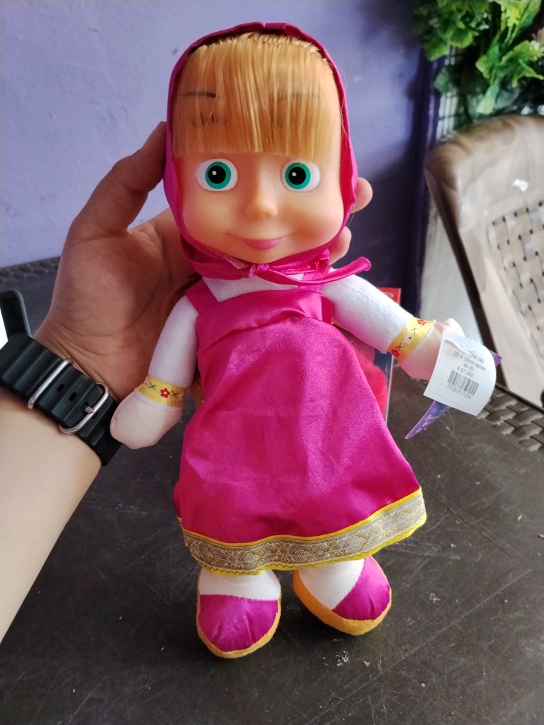 Peluche Masha