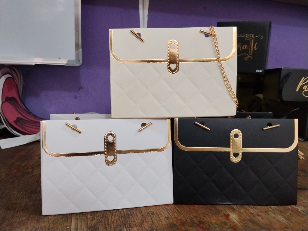 Bolsa de regalo peq con cadena