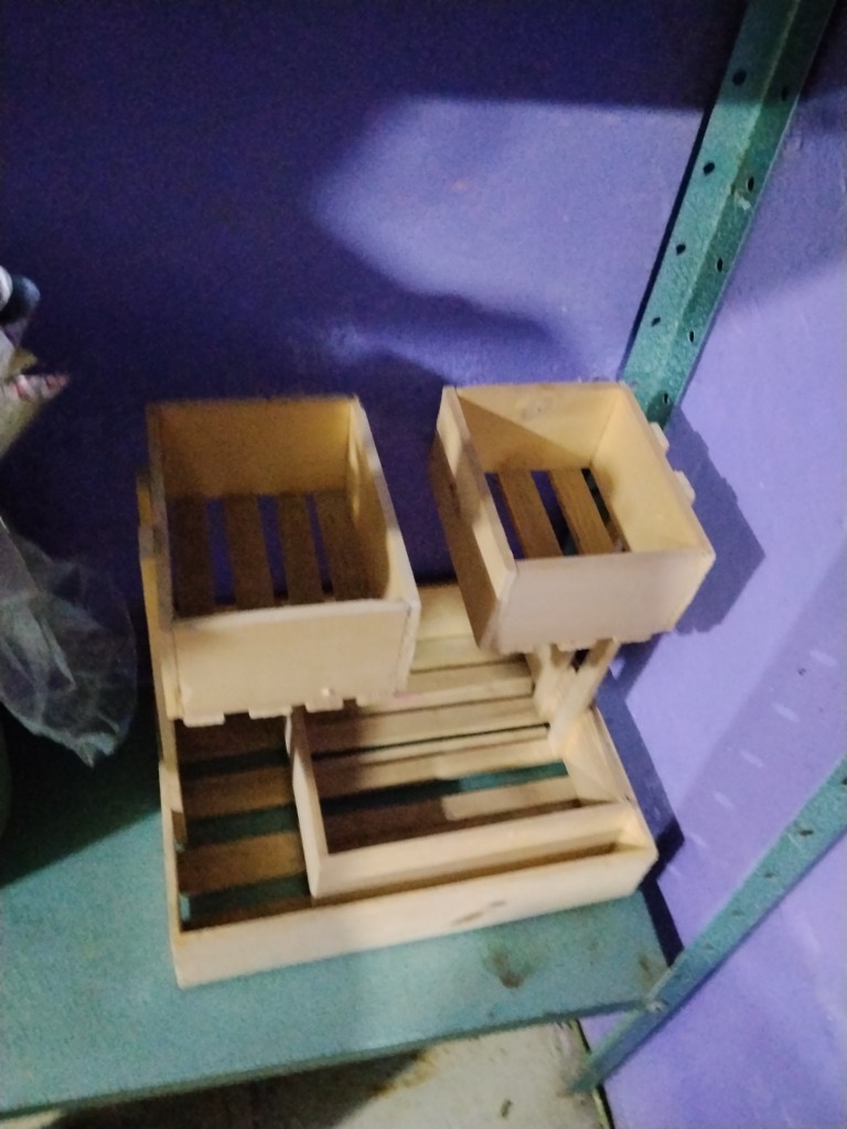 Caja 2 niveles grande