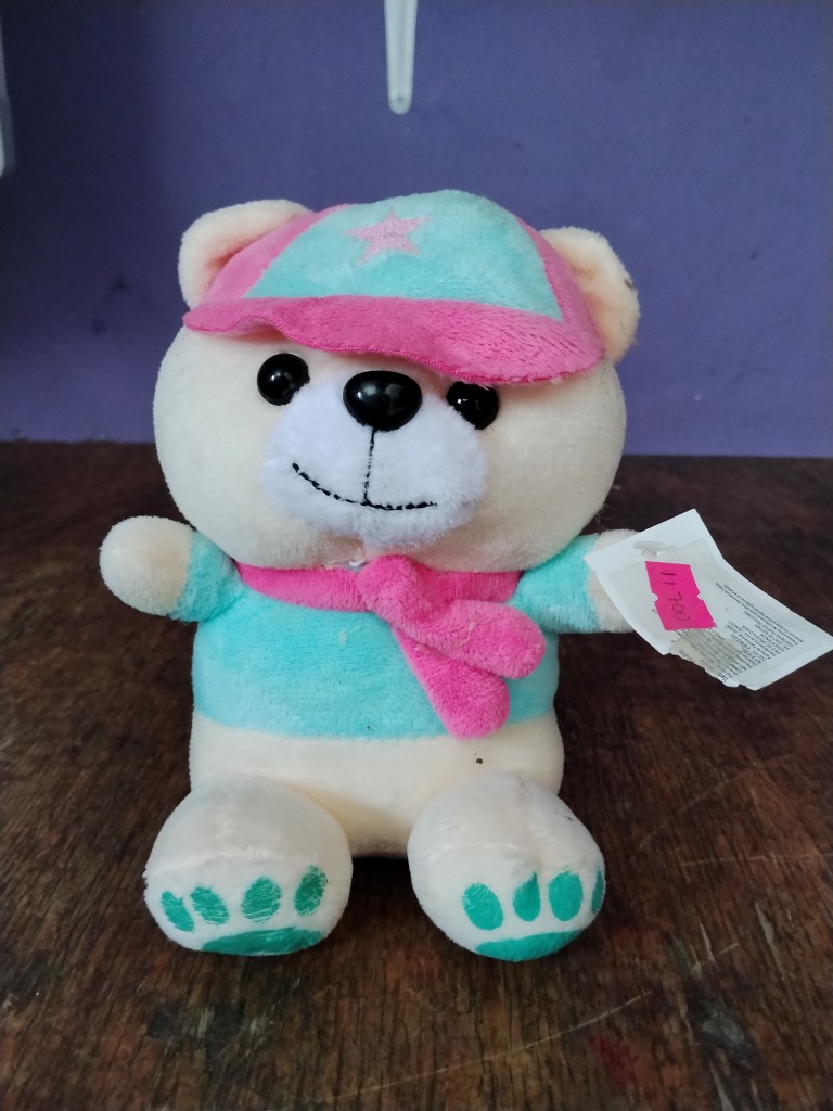 Peluche oso gorra