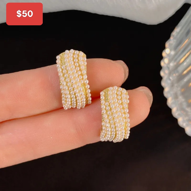 Aretes perlados dorados