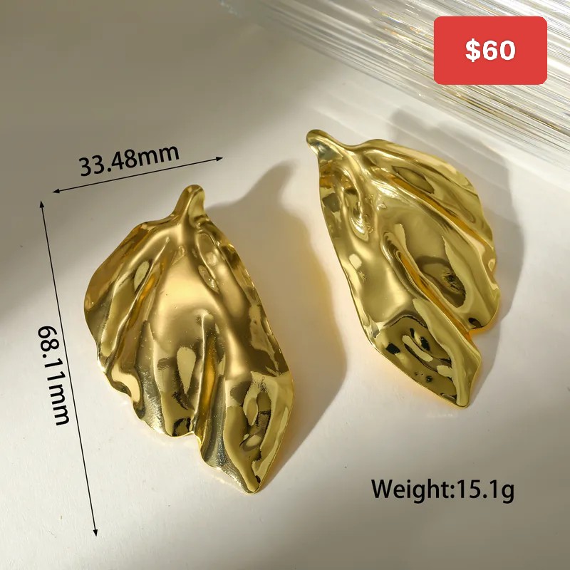 Aretes dorados metalicos