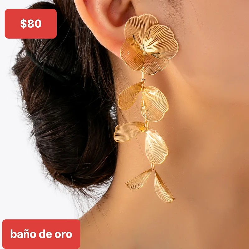 Aretes dorados florales largos chapa de oro