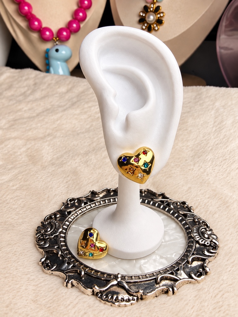 Aretes corazón gemas colores
