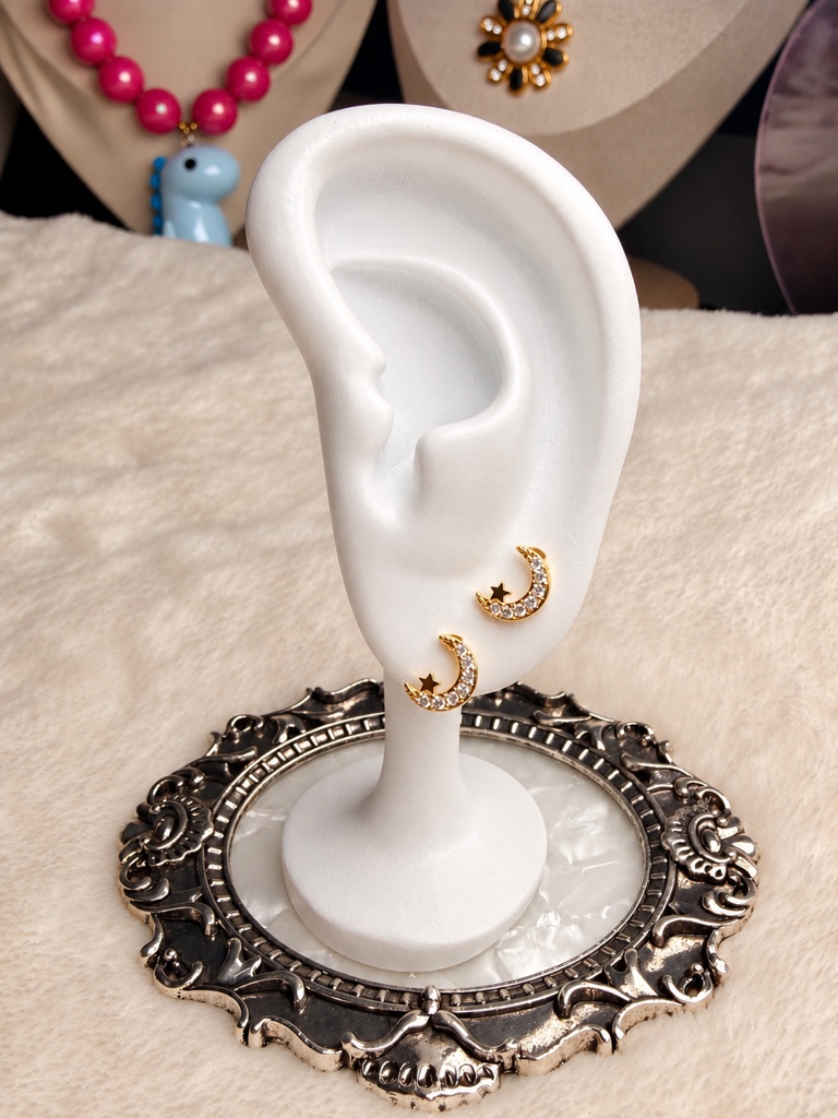 Aretes mini luna con estrella zirconia