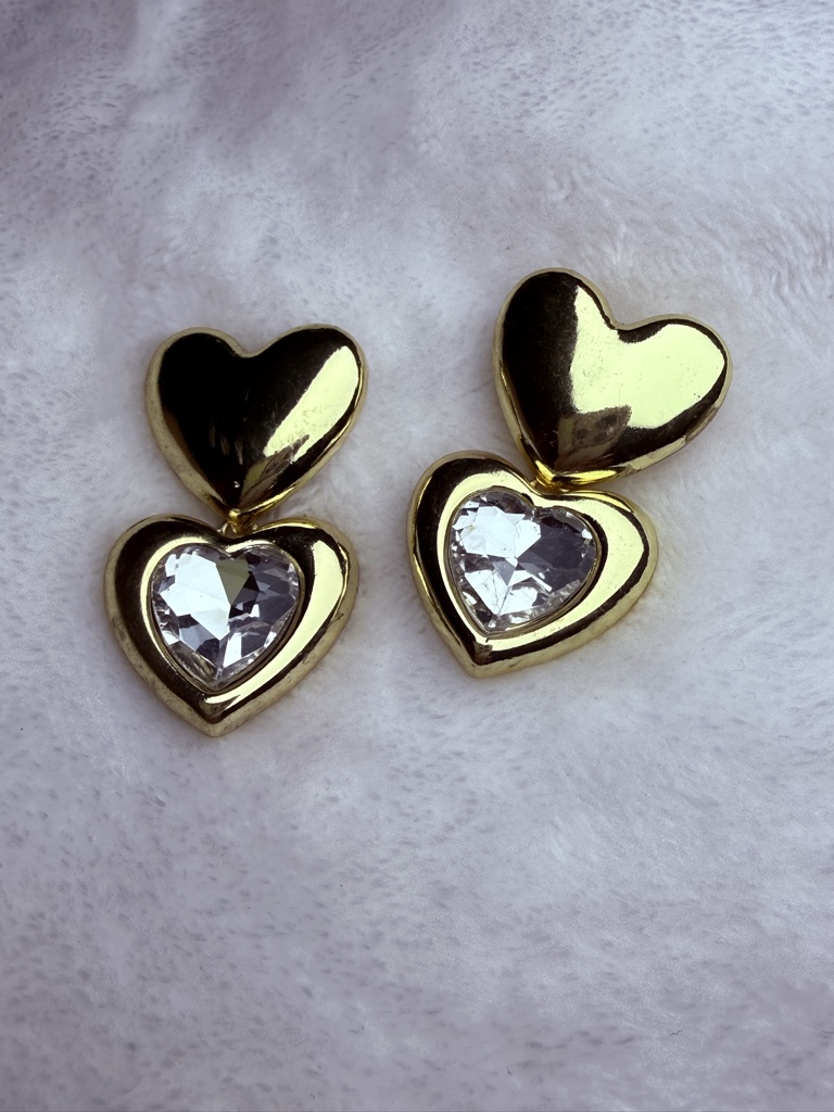 Aretes de corazón con piedra