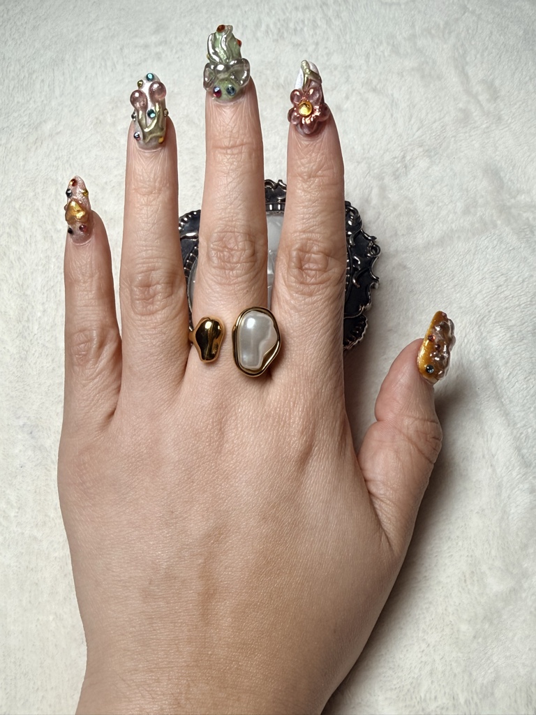 Anillo con perla dorado