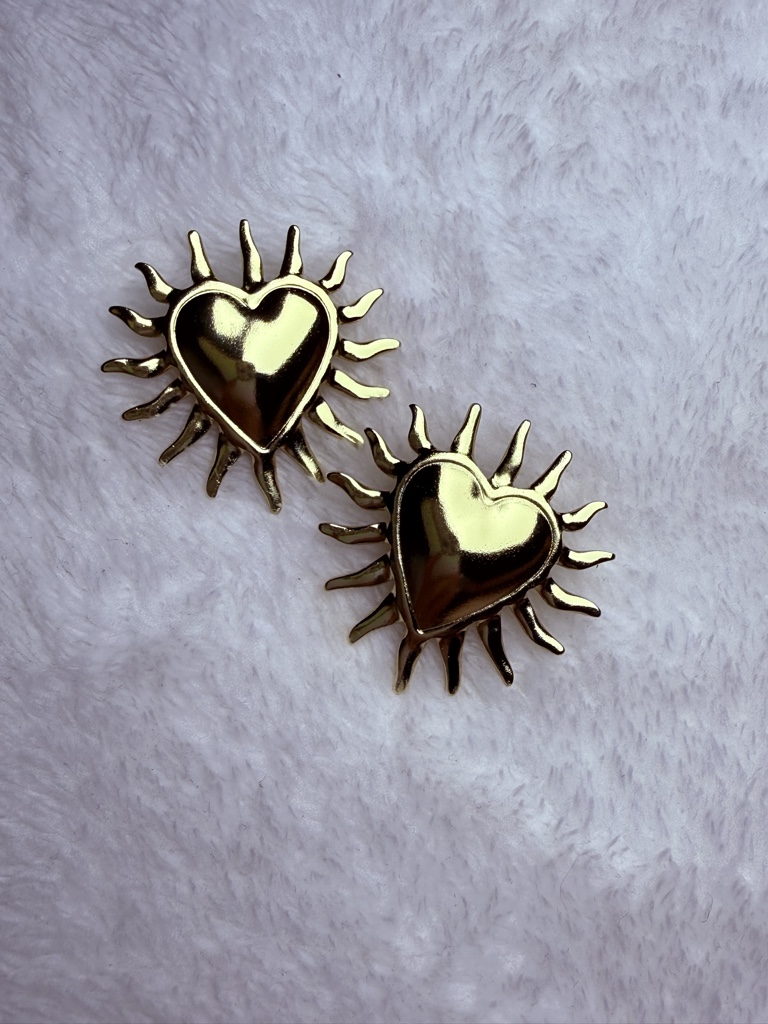 Aretes corazón sagrado