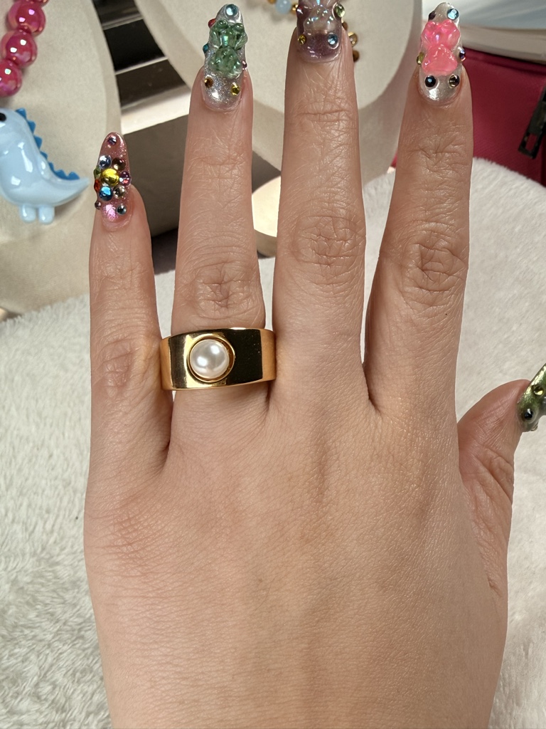Anillo chunky con perla blanca