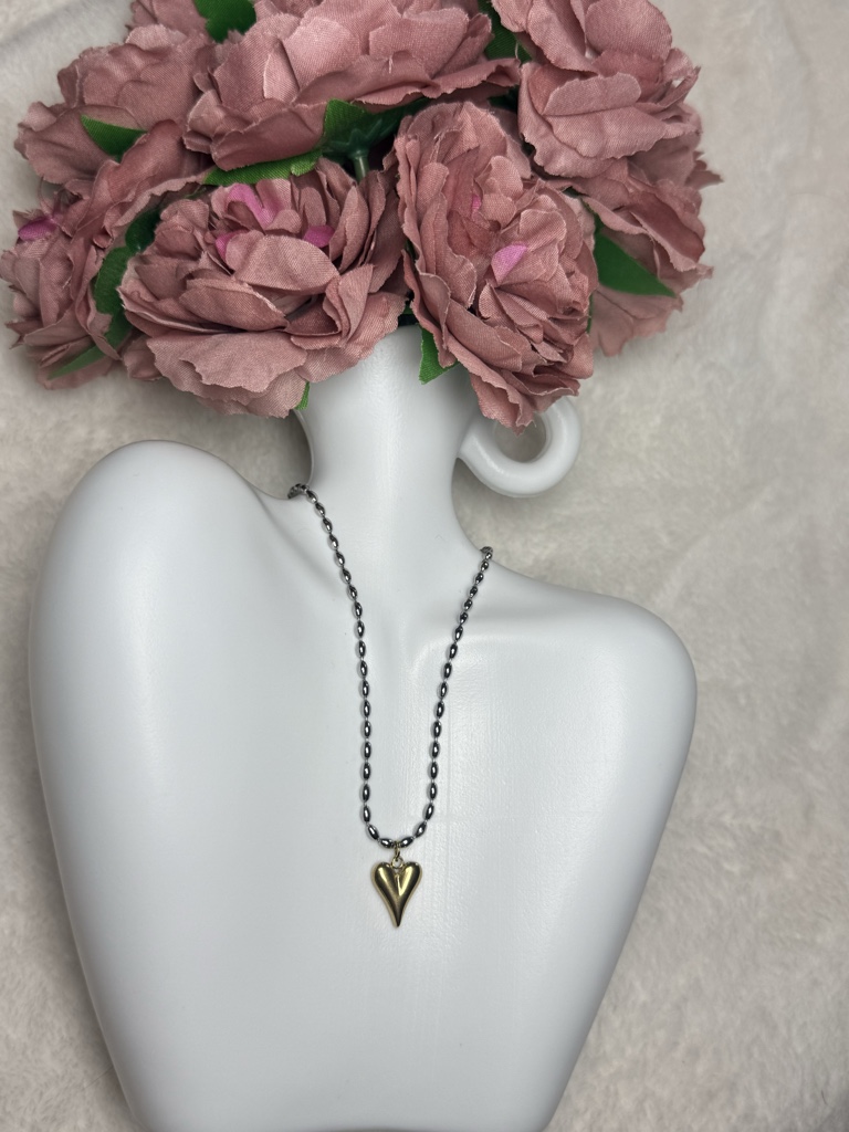Collar plata y dorado con corazón