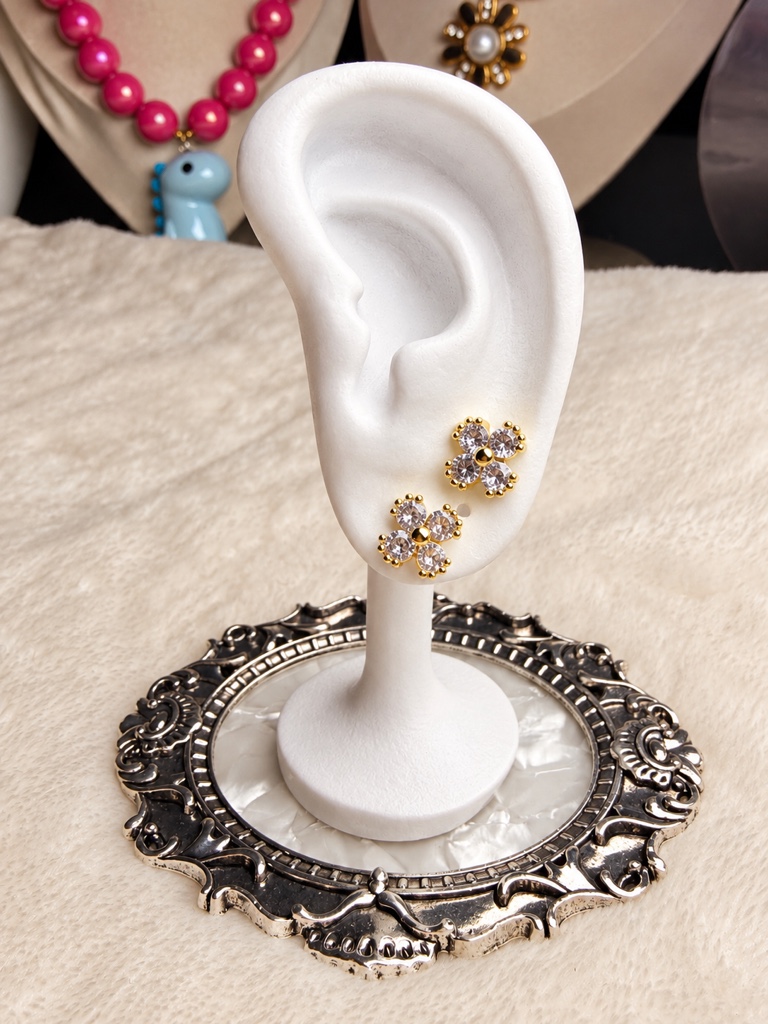 Aretes zirconia trébol dorados