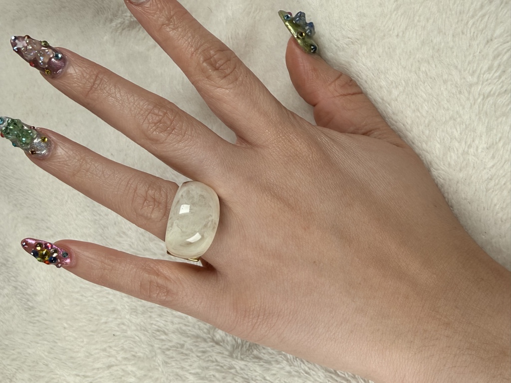 Anillo chunky metálico con piedra