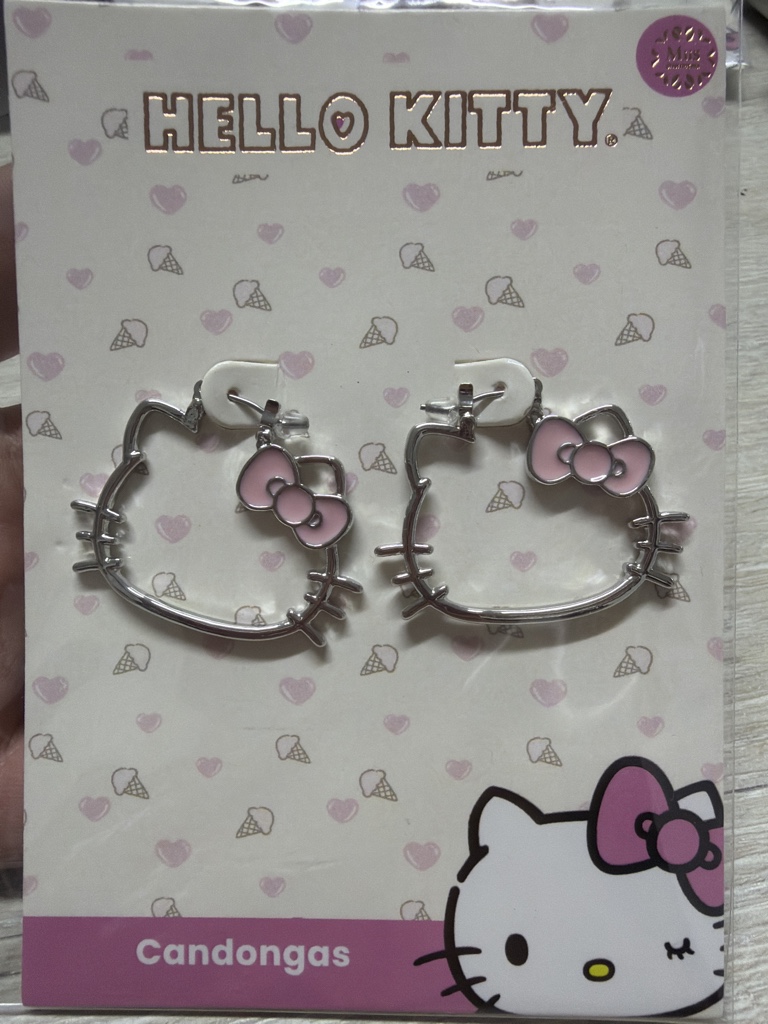 Candongas hello Kitty
