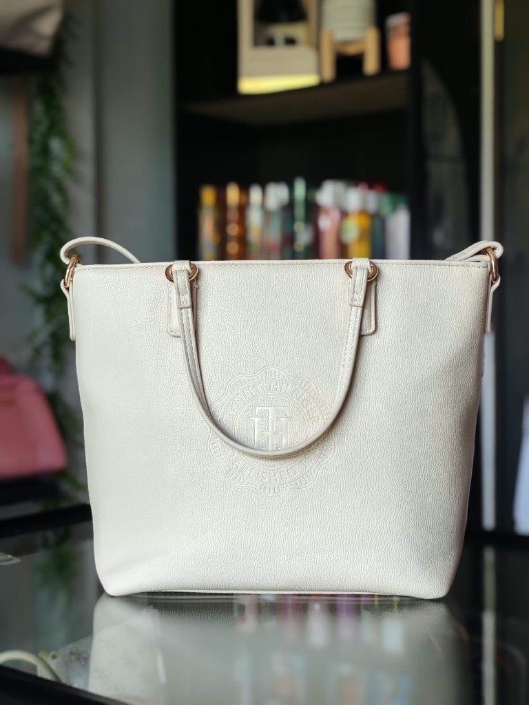 Tommy Hilfiger bolso blanco hueso