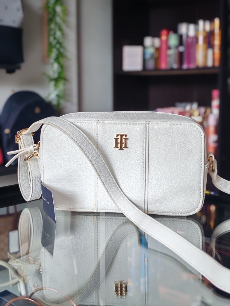 Tommy Hilfiger bolso blanco cruzado