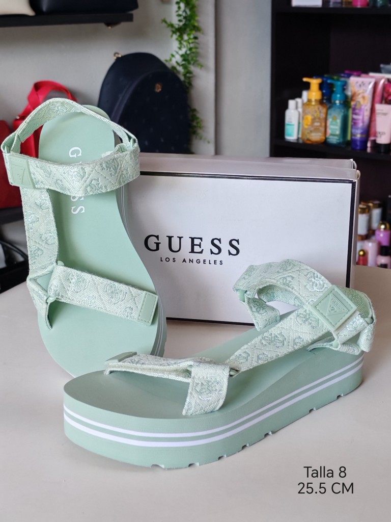 GUESS sandalias plataforma verde menta talla 8