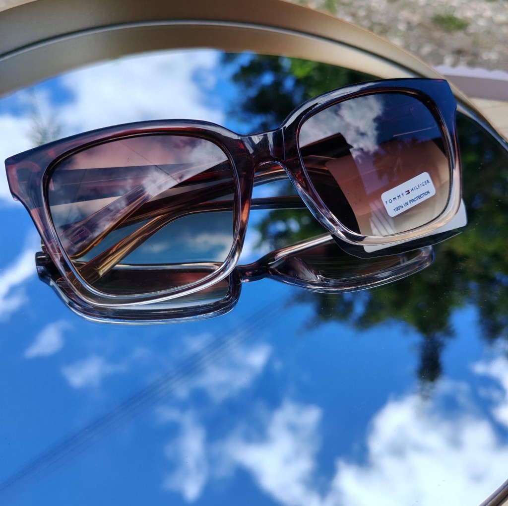 Tommy Hilfiger lentes carey Dama