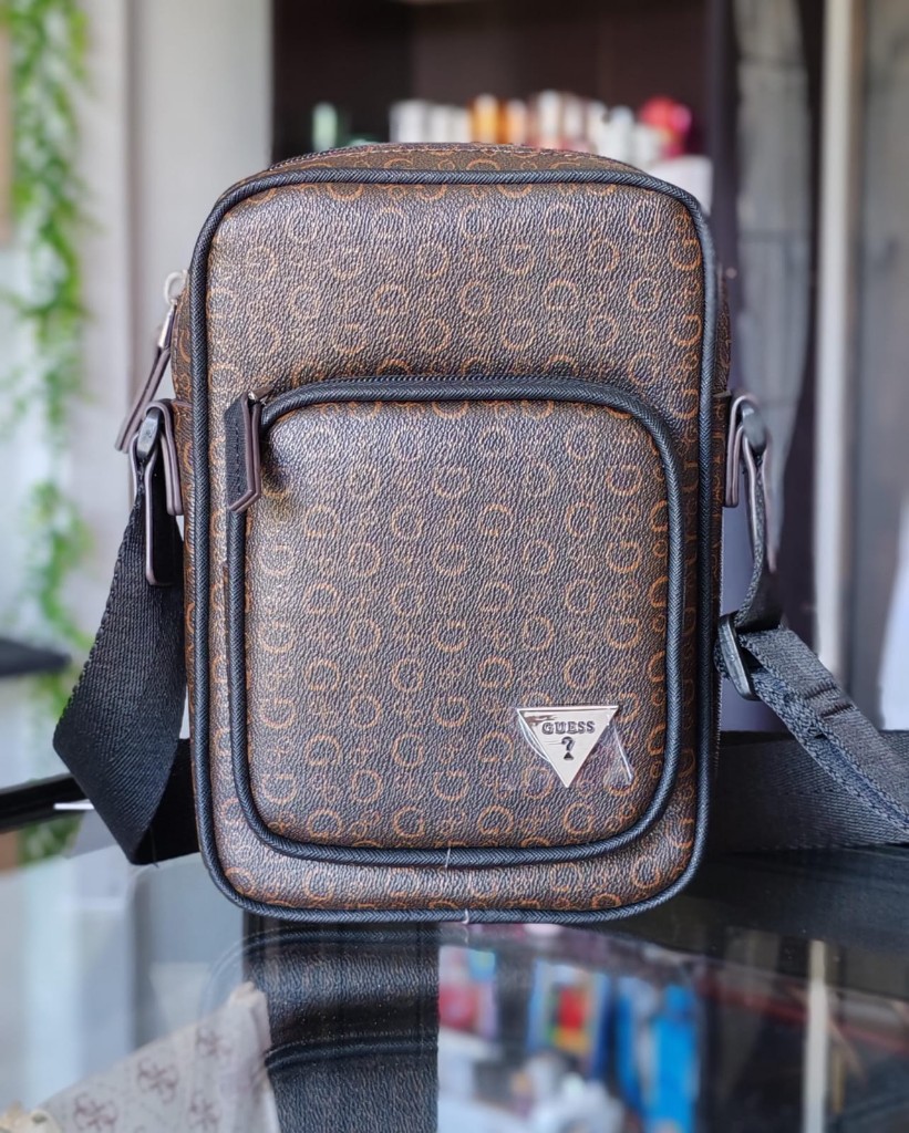 Guess bolso cruzado cafe