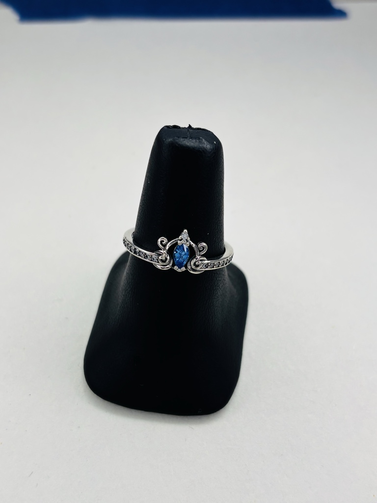M426#8 Anillo Cenicienta