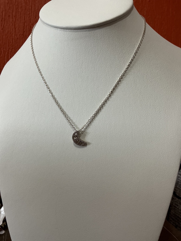 Collar Media Luna M6972