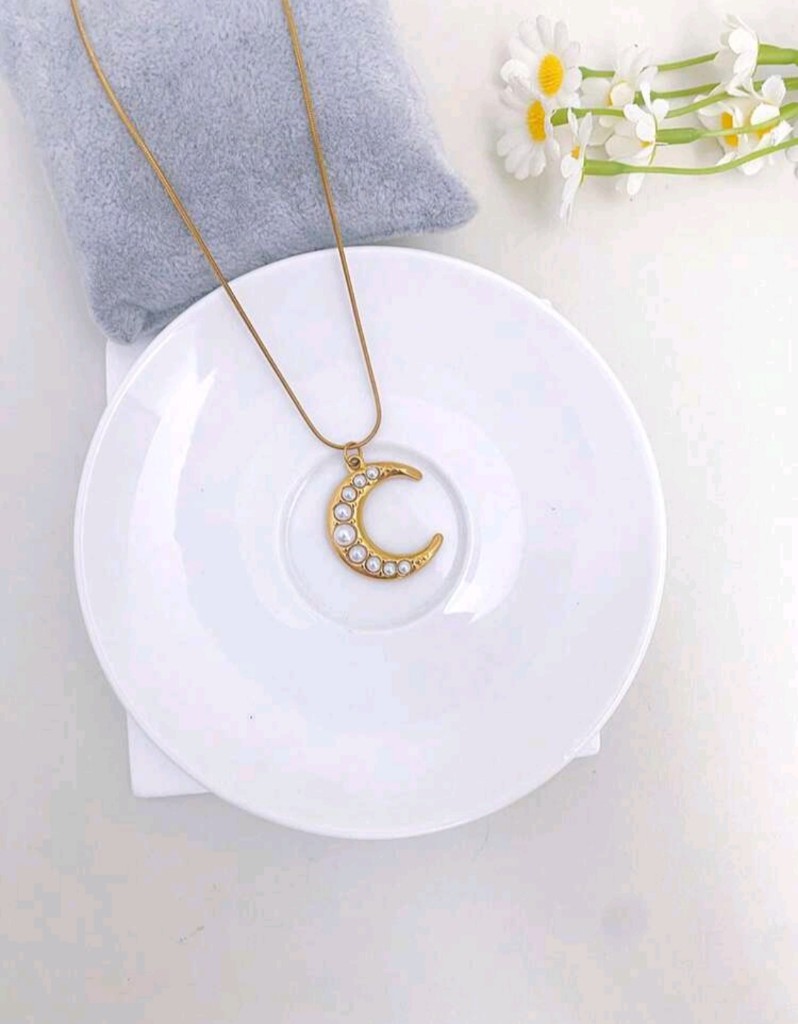 Collar Luna Perlas Acrílicas