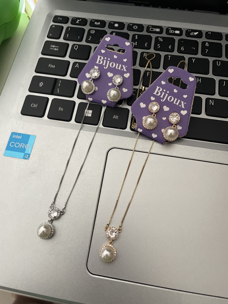 Conjunto pérola cravejado
