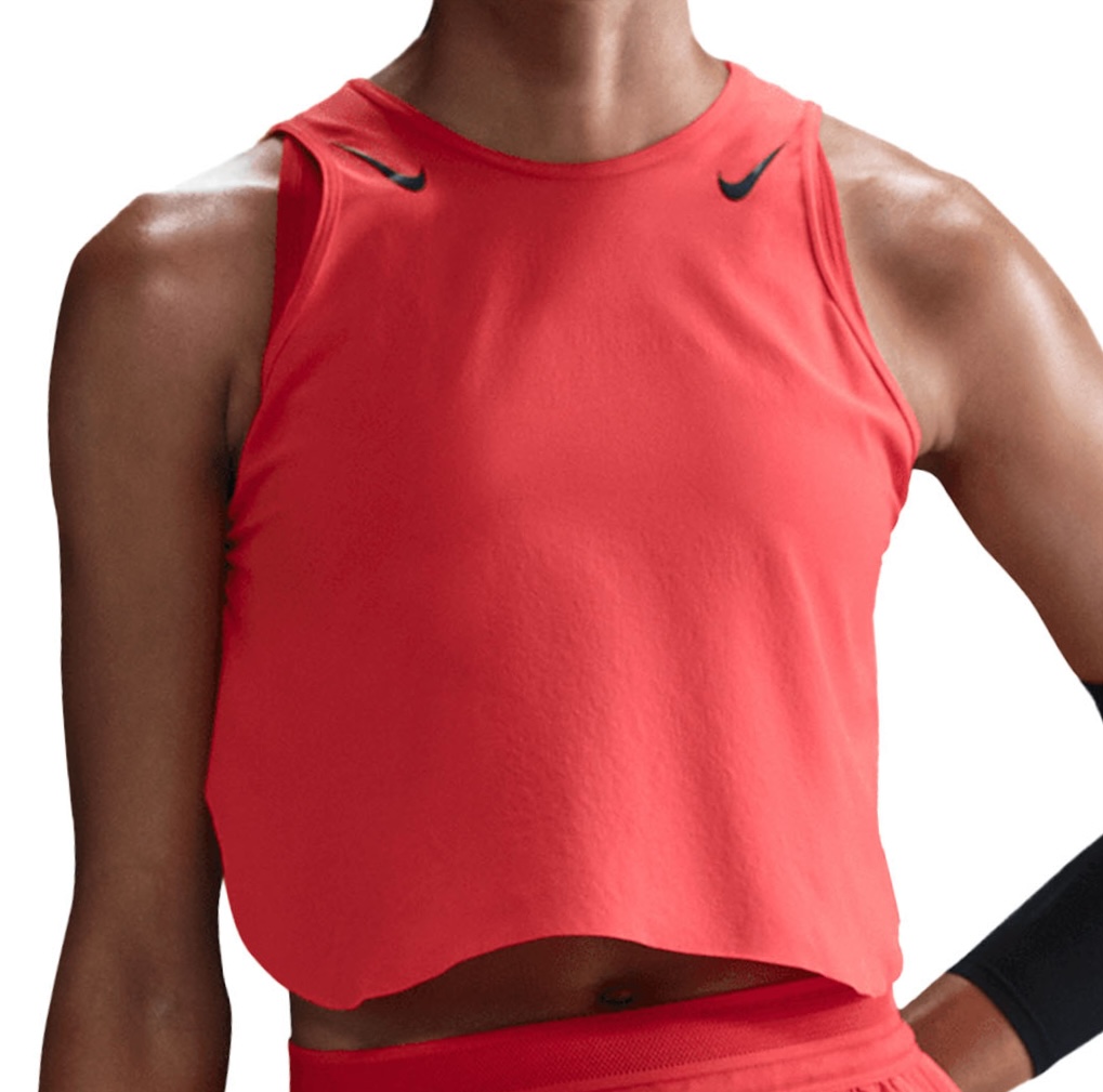 Nike blusa roja pliegues M