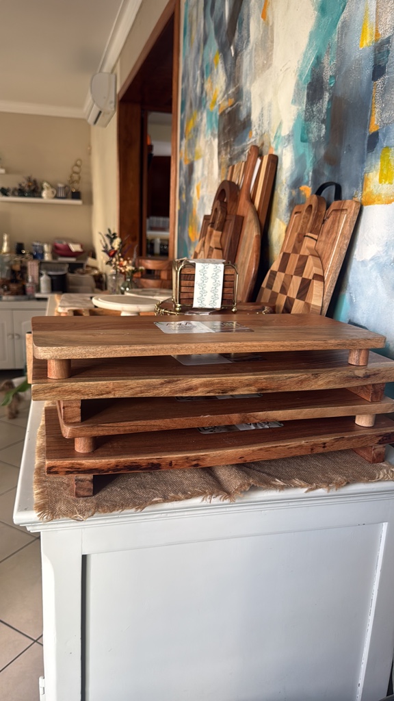 Tabla/ elevador de servir de madera rectangular