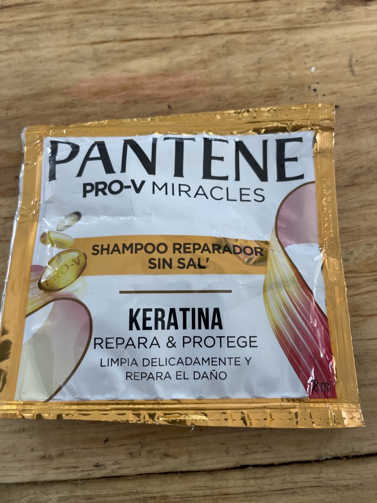 Pantene Pro-V Miracles shampoo keratina