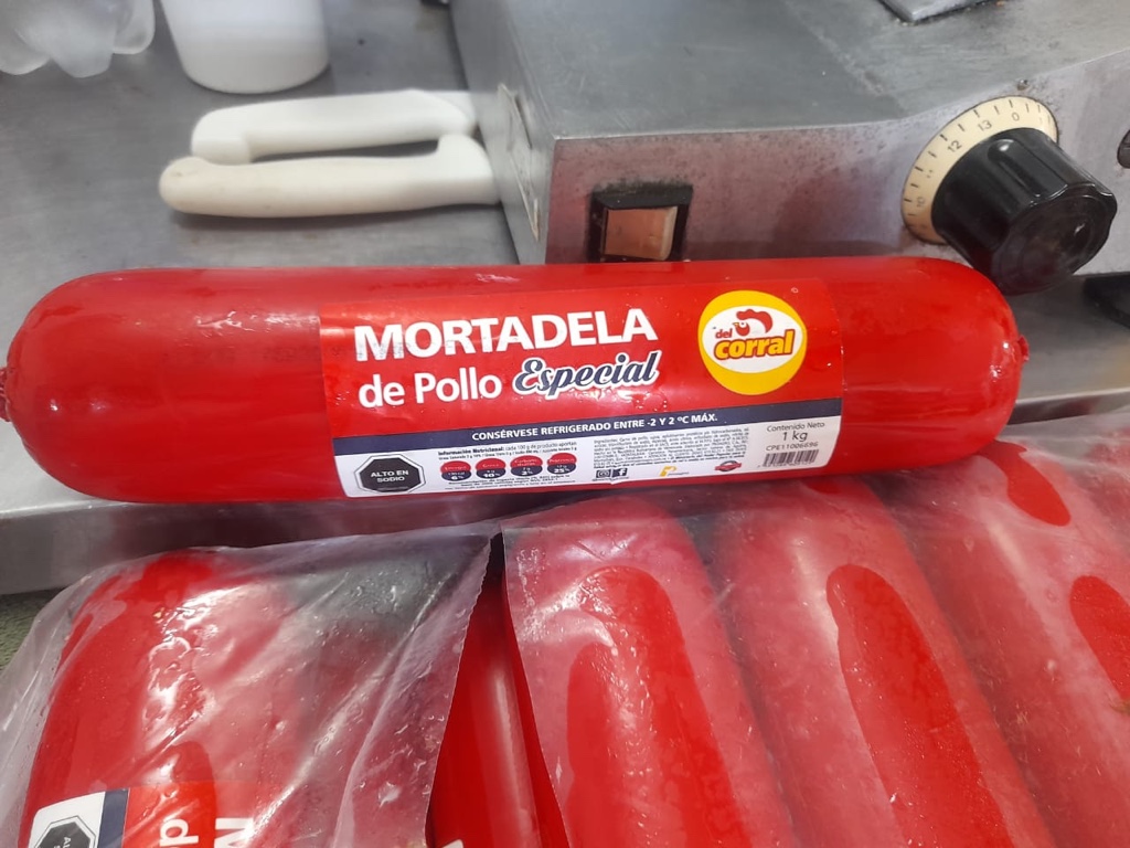 Del Corral mortadela de pollo especial
