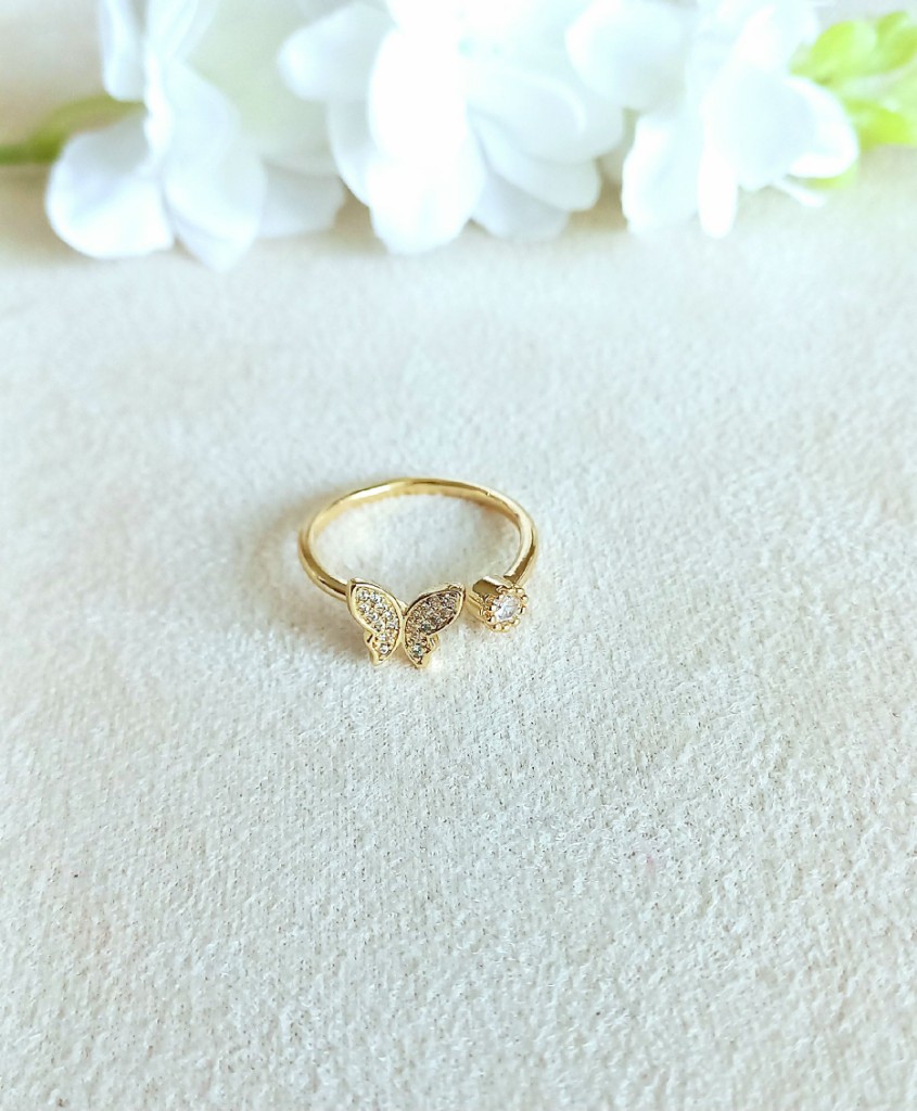 Anillo dorado mariposa ajustable