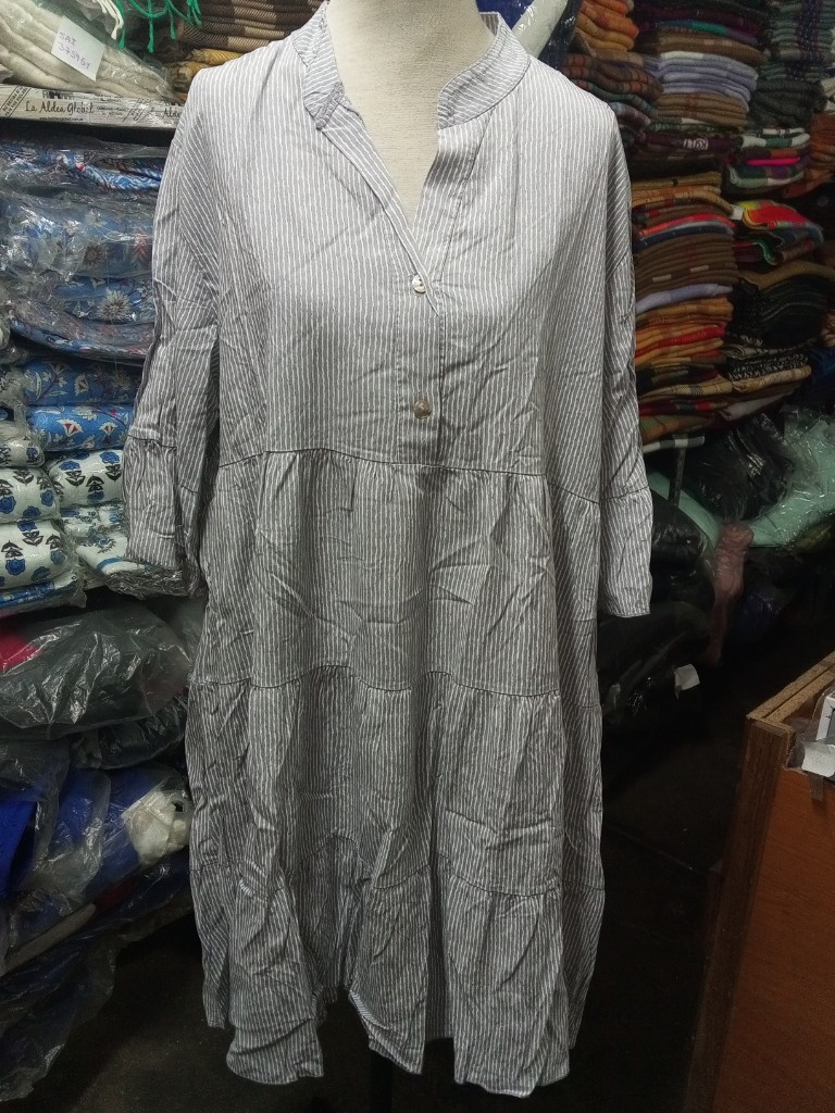 M911 Vestido corto italiano